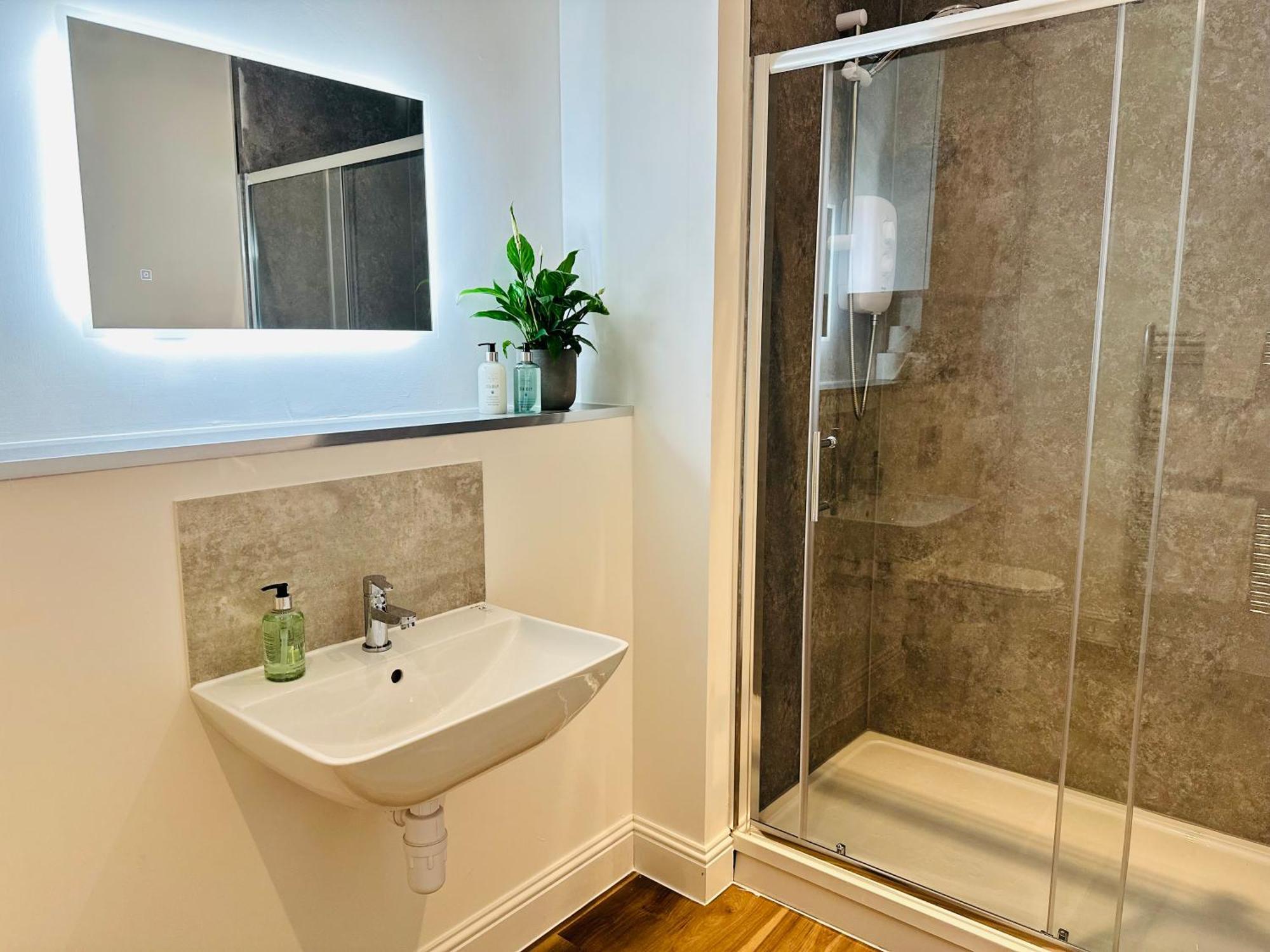 Barnet House Serviced Apartments 던펌린 외부 사진