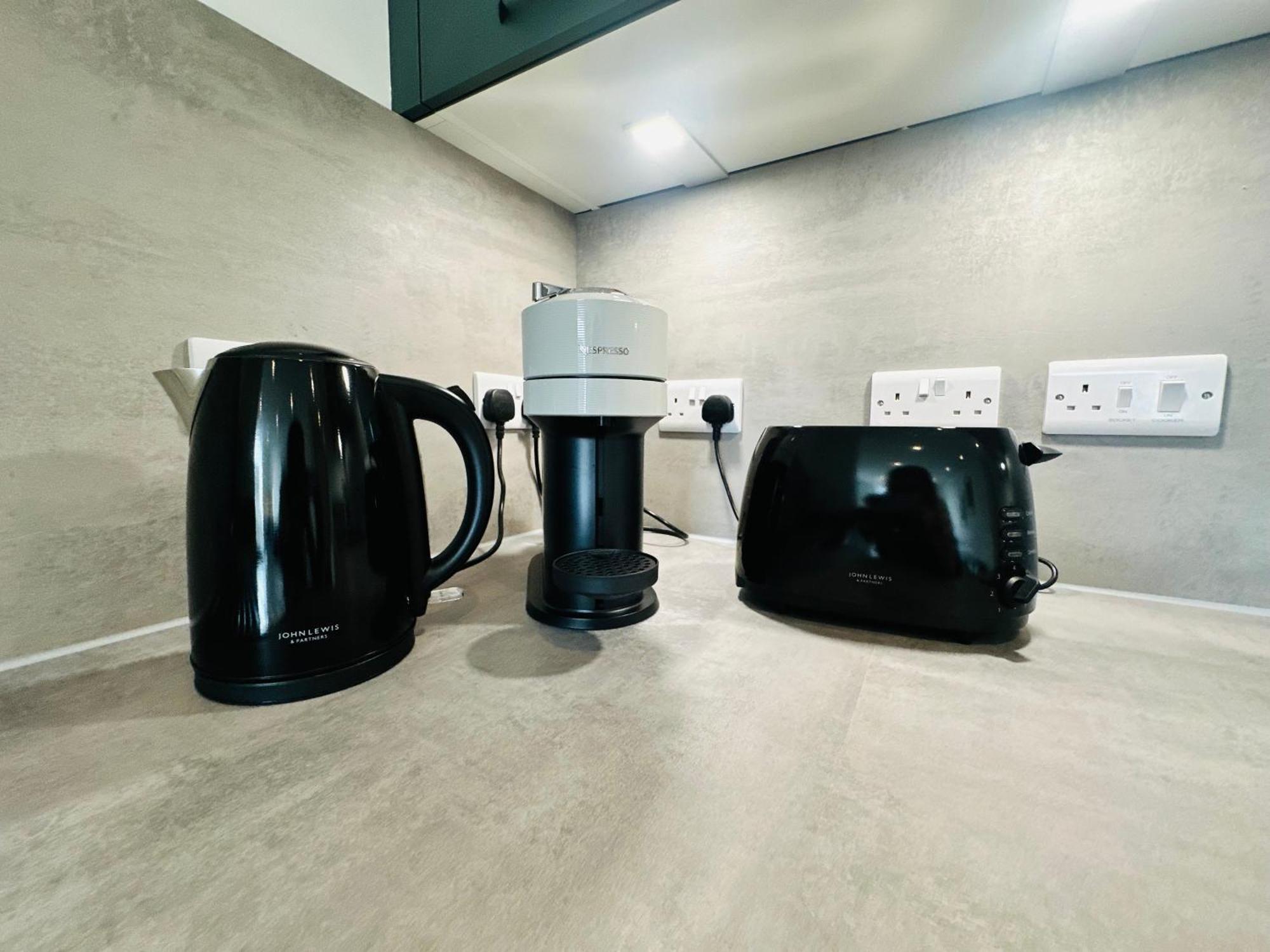 Barnet House Serviced Apartments 던펌린 외부 사진