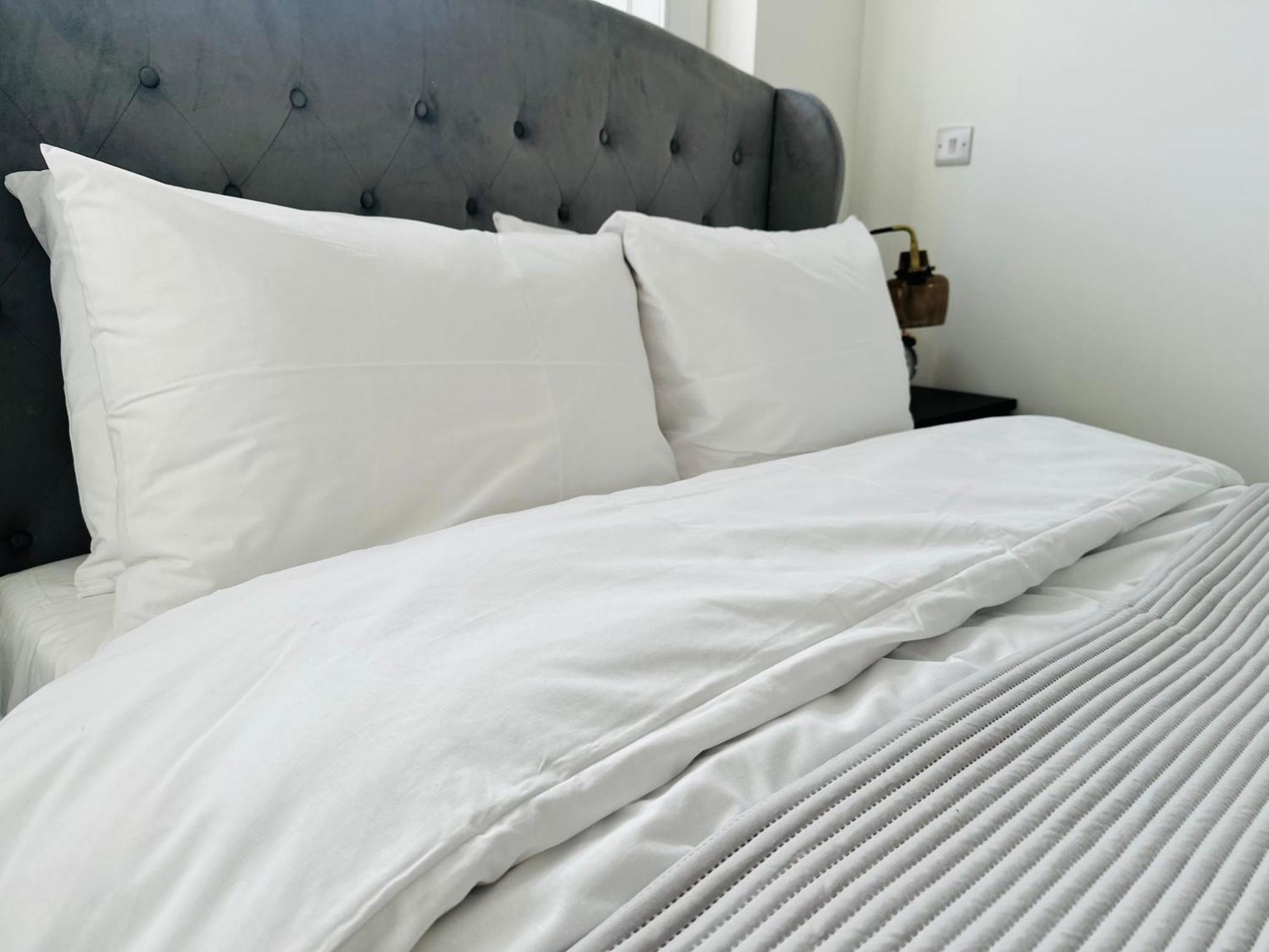 Barnet House Serviced Apartments 던펌린 외부 사진