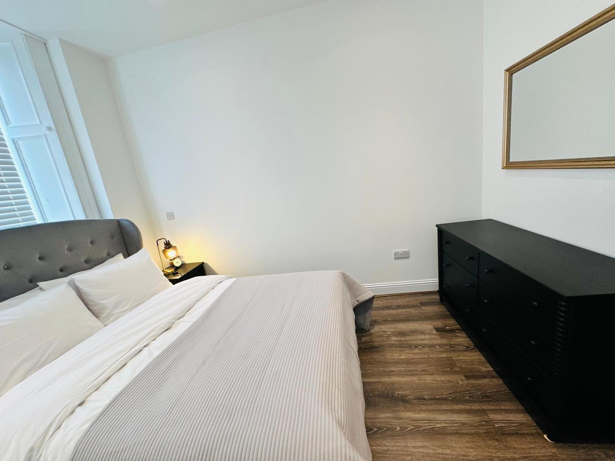 Barnet House Serviced Apartments 던펌린 외부 사진