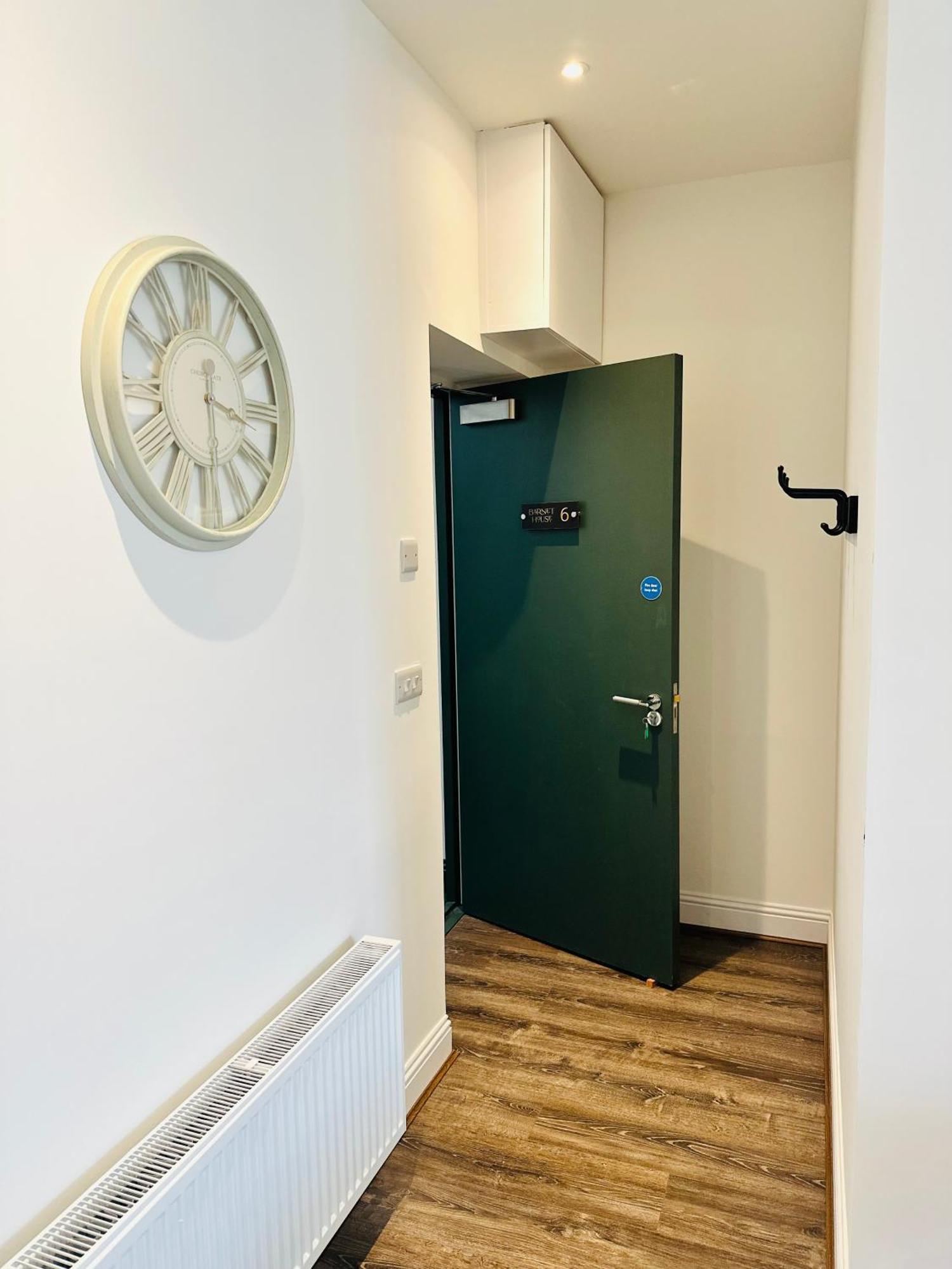 Barnet House Serviced Apartments 던펌린 외부 사진