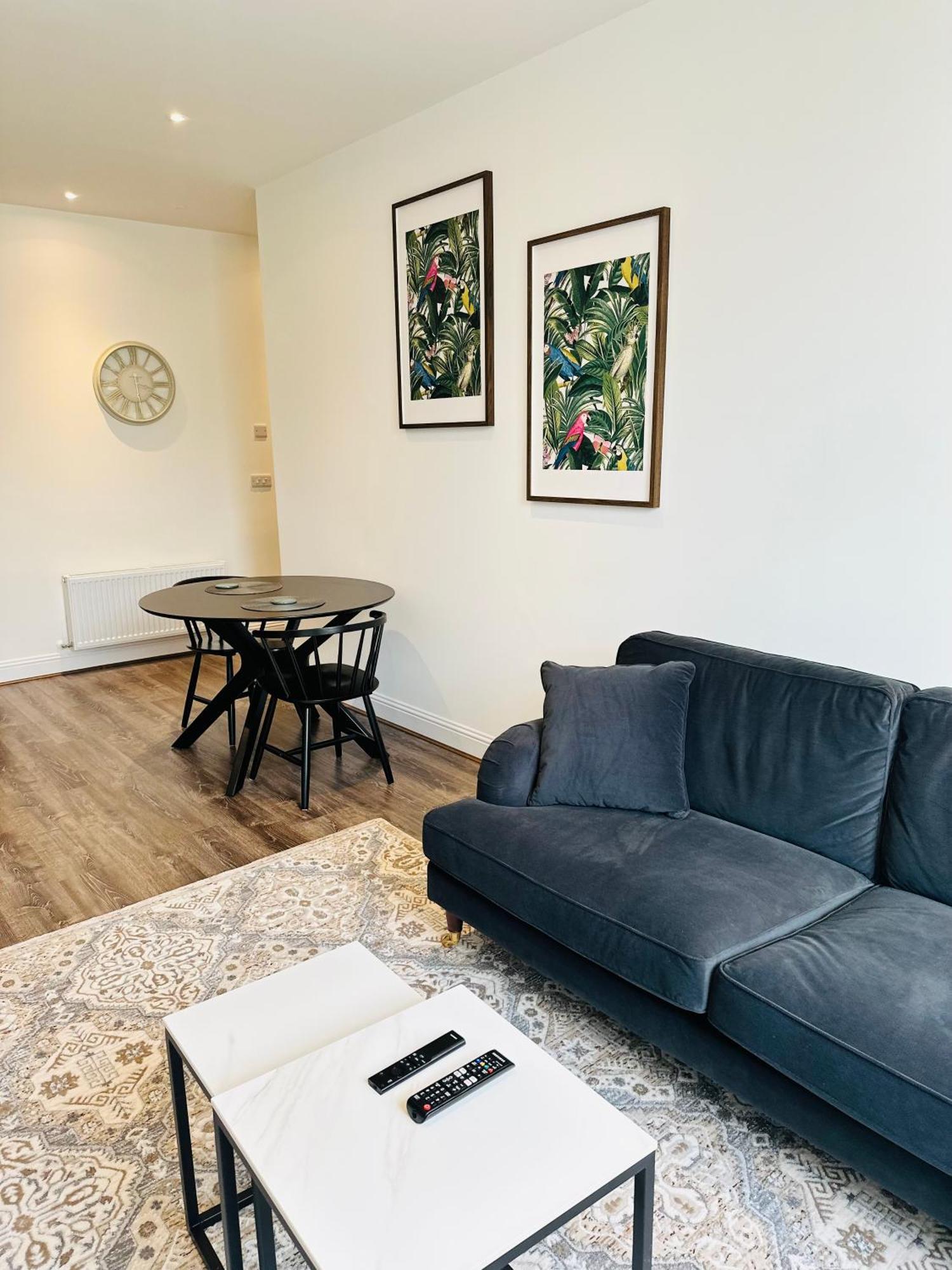 Barnet House Serviced Apartments 던펌린 외부 사진