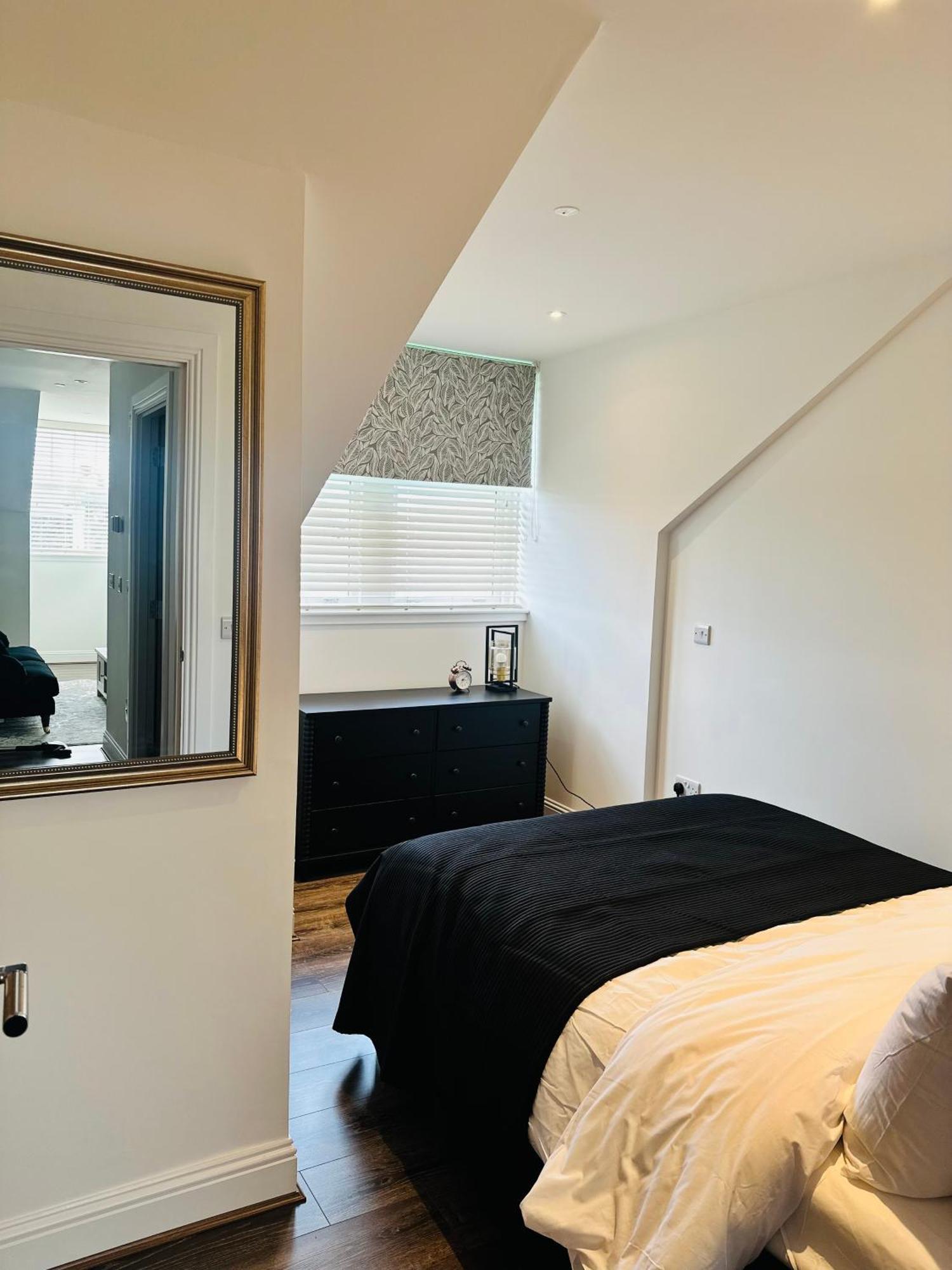 Barnet House Serviced Apartments 던펌린 외부 사진