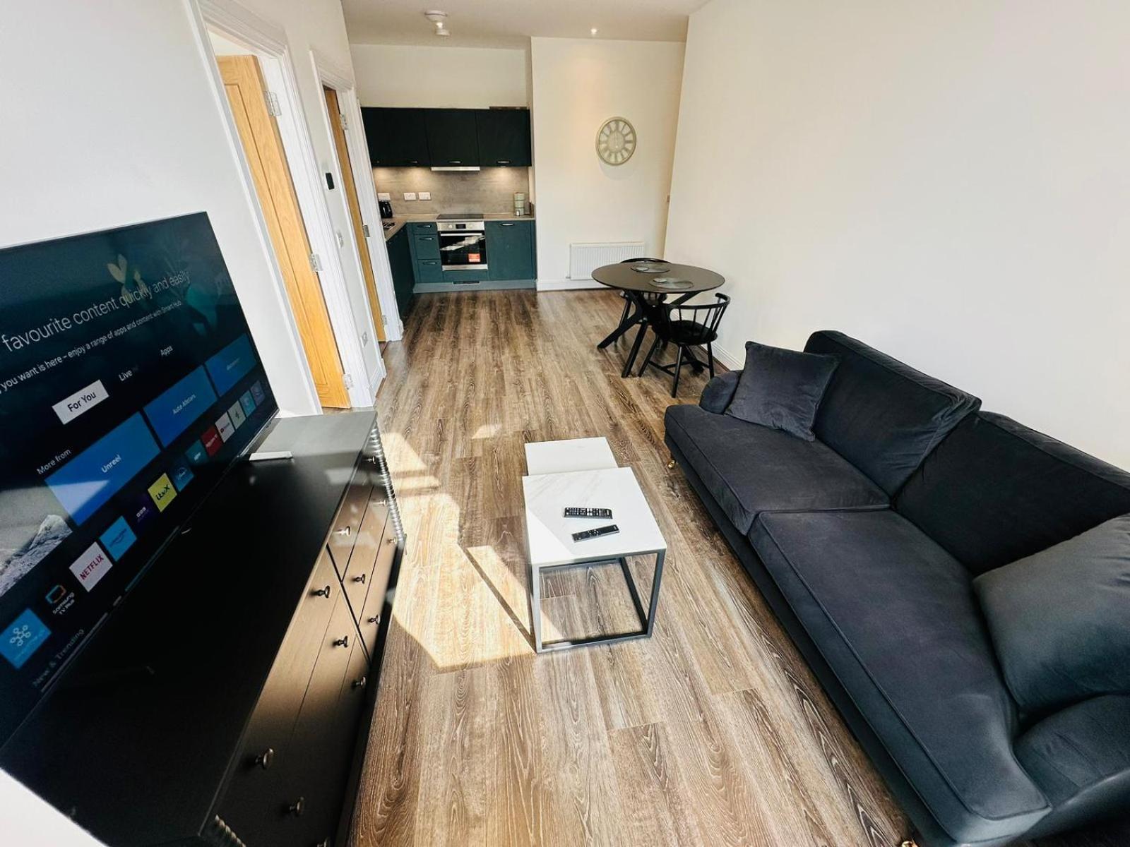 Barnet House Serviced Apartments 던펌린 외부 사진